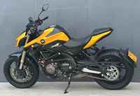 Moto Naked QJMOTOR SRK600 Haute Performance, Économe en Carburant, Accélération Rapide, Route et Piste