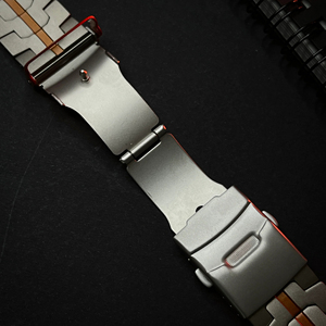 Correa de Reloj de Malla de Titanio de Lujo de 41 mm con Hebilla Plegable para Reloj Apple Serie 9 8 7 6 5 4 3 2 1 SE, Correa de Reloj Resistente - Product Image 3