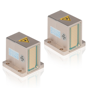 1800w אנכי מוערמת מאקרו ערוץ מקורר מערך לייזר דור fac 755 & <span class=keywords><strong>808</strong></span> & 1064nm לשימוש תעשייתי - Product Image 1