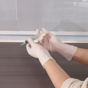 Gants d'examen jetables en latex sans poudre, épaisseur 5 MIL, longueur 24 CM, bord coupé, manchette lisse, usage général, fabriqués en Malaisie - Product Image 5