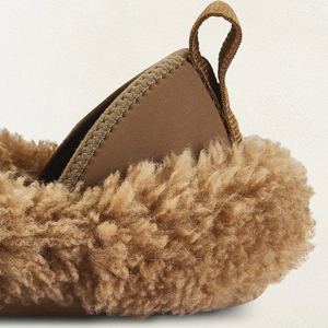 Pantofole da <span class=keywords><strong>Donna</strong></span> Personalizzabili con Logo, in Peluche Marrone, con Suola Antiscivolo in Gomma per Uso Interno - Product Image 5