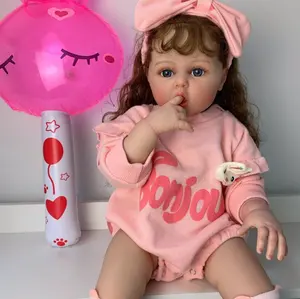 Barato Bonito Realista Pano Corpo Princesa Criança Bonecas De Borracha De Vinil Do Bebê Brinquedos Boneca Com Longo Cabelo Encaracolado Castanho