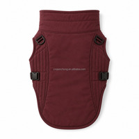 Wasserdichte Hundejacke Maßgefertigter Haustier-Regenmantel Winddichter Warmer Kapuzenmantel für Outdoor-Spaziergänge für Welpen Mittelgroße und Große Hunde Großhandel