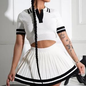 ชุดกระโปรงผู้หญิงแบบกำหนดเองสำหรับฤดูร้อนปี 2025 ชุดแฟชั่นกระโปรงจีบลายทางและเสื้อคอปกโปโล ชุดสองชิ้นสำหรับผู้หญิง - Product Image 1