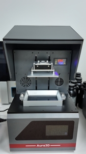 เครื่องพิมพ์ 3 มิติสำหรับงานทันตกรรม Aura3D Mini 2-in-1 ความเร็วสูง พร้อมกล่องอบในตัว ขนาด 6.8 นิ้ว จอ LCD 9K สำหรับห้องปฏิบัติการทันตกรรม ขนาดกะทัดรัดและมีประสิทธิภาพ - Product Image 5