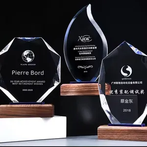 Trophées en bois gravés au laser personnalisés pour les entreprises, thème sportif, souvenir, modèle, plaque de récompense en verre cristal et bois - Product Image 2