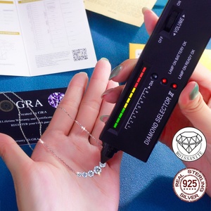 <span class=keywords><strong>Collana</strong></span> <span class=keywords><strong>con</strong></span> Pendente Rotondo in Moissanite Colore D VVS1, Argento Sterling 925 Autentico, Taglio Brillante, Supera il Test del <span class=keywords><strong>Diamante</strong></span>, per Donne - Product Image 5