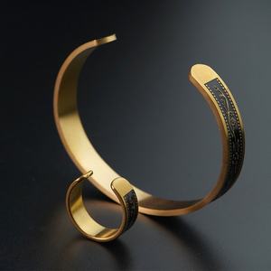 Ensemble de bijoux en acier inoxydable, fabrication sur mesure, bracelets à fermoir, bracelets pour hommes et femmes, bijoux classiques, cadeau plaqué or - Product Image 2