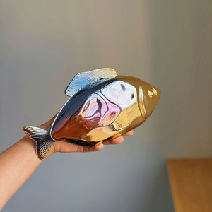 กระเป๋าคลัทช์อะคริลิคทรงปลาสุดเก๋ งานปาร์ตี้ งานแต่งงาน ดีไซน์หรูหรา ชุบสีไล่เฉด สะพายไหล่ได้ ขนาดเล็ก - Product Image 4