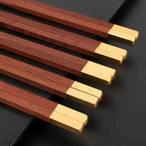 Wahou! Baguettes chinoises en bois de santal rouge doré, sur mesure, pour la maison, avec embouts dorés, emballées, couleur or brumeux. - Product Image 2