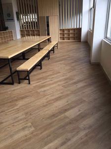 Barato <span class=keywords><strong>venta</strong></span> caliente impermeable de pvc de grano de madera spc haga clic en piso laminado - Product Image 6