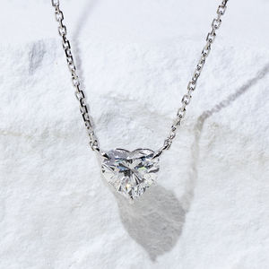 Listo para Enviar: Collar MSN-621 con Diamante de Laboratorio en Forma de Corazón de 1 Quilate y Oro Blanco de 9K - Product Image 1