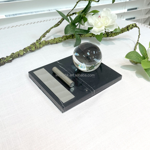 ที่ตั้งโทรศัพท์หินอ่อนสีดำพร้อมแถบโลหะและลูกบอลคริสตัลที่วางสมาร์ทโฟนแบบปรับแต่งได้หรูหรา - Product Image 3