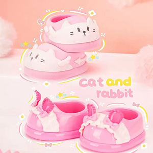 Zapatos de Muñeca para Niñas de 3 Años, 400 Piezas, Caja Sorpresa de 2.ª Generación, Set de Regalo con Lindos Personajes de Dibujos Animados - Product Image 2