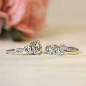 Anello con Micro Pavé di Zirconi Rotondi per Donne, Elegante Gioiello da Dito alla Moda - Product Image 4