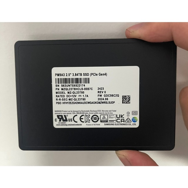 New Appearance Sams-un-g PM9A3 3.84TB U2 NVMe  SSD MZQL23T8HCLS-00A07