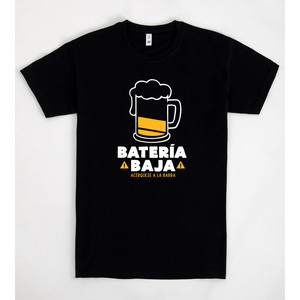 T-shirt nera girocollo con stampa 'Battery Low', abbigliamento promozionale - Product Image 1