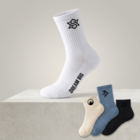 Chaussettes de sport personnalisées de haute qualité, respirantes, en tricot, pour la course à pied, chaussettes mi-mollet respirantes en tricot blanc avec logo personnalisé