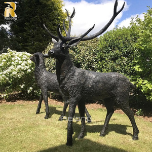 Patung Rusa Dua Ekor Ukuran Asli dari Kuningan Perunggu untuk Dekorasi Taman Luar Ruangan - Product Image 5