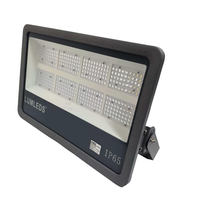 Éclairage LED d'athlétisme 200W sur mesure pour usine, OEM, IP66, anti-éblouissement, pour extérieur, stade et terrains de sport
