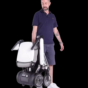 Fauteuil roulant électrique motorisé tout-terrain intelligent et léger, scooter électrique robotisé pour personnes handicapées - Product Image 3