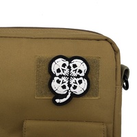 Patch moral 3D PVC Trèfle Crâne Lumineux Style Tactique avec Crochet et Boucle, en Stock, Prêt à l'Expédition, Patchs en Caoutchouc pour Sac à Dos