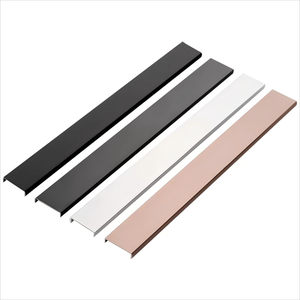 Moulage en alliage d'<span class=keywords><strong>aluminium</strong></span> en forme de <span class=keywords><strong>U</strong></span> moderne pour la protection des bords des carreaux et des plinthes, durable et facile à installer - Product Image 3