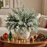 Arbre de cèdre artificiel floqué, branche de pin recouverte de neige, en pot en céramique blanche, pour la décoration de table de Noël et d'hiver