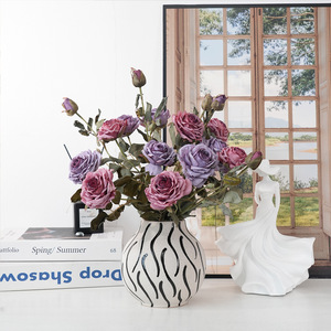 Plain Realm Roses Artificielles en Soie Plastique à Bords Brûlés, Décoration Mariage et Maison, 3 Têtes XYSQ230308 - Product Image 4