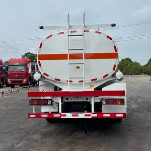 รถบรรทุกน้ำมัน HOWO 4x2 ขนาด 12000 ลิตร รถบรรทุกส่งน้ำมันดีเซล พร้อมหัวจ่ายน้ำมันสำหรับแอฟริกา - Product Image 3