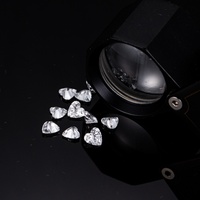 Toptan HPHT Elmas 3x3mm~5x5mm DEF VS Beyaz Kalp Şeklinde Küçük Boy Laboratuvarda Yetiştirilmiş Elmaslar