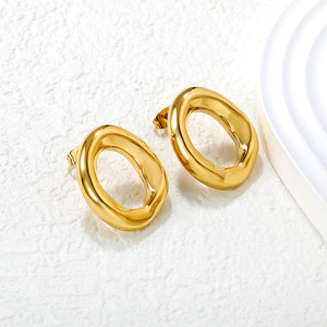 Boucles d'oreilles minimalistes géométriques en forme de cercle, plaquées or 18 carats, en acier inoxydable, bijoux tendance, style européen et américain - Product Image 3