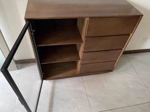<span class=keywords><strong>Buffet</strong></span> <span class=keywords><strong>haut</strong></span> en bois massif avec portes vitrées, organisateur à panneaux perforés et tiroirs – Meuble de rangement autoportant pour cuisine - Product Image 6