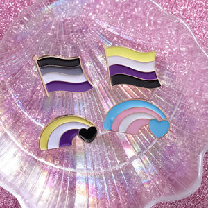 Beberapa gaya kebanggaan LGBT bros kustom pelangi bendera berbentuk hati kepalan logam enamel pin kerah lencana hadiah untuk kekasih teman - Product Image 5