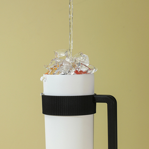 Gobelet isotherme personnalisé avec poignée et couvercle à paille, bouteille d'eau à double paroi en acier inoxydable pour le sport et les voyages en extérieur - Product Image 3