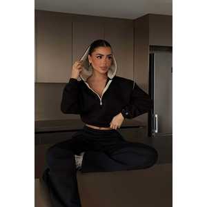 Conjunto Deportivo de Invierno Negro con Media Cremallera, Cómodo y Transpirable, Diseño Personalizado, Logotipo Bordado, Estilo Urbano, Cuello con Capucha - Product Image 4