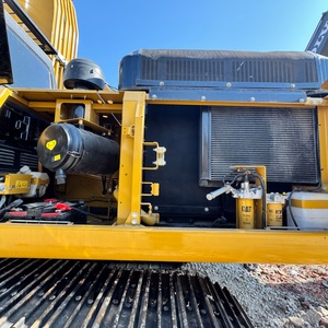 Excavatrice sur chenilles hydraulique Caterpillar 30 tonnes CAT330D2L d'occasion, presque neuve, fournie par l'usine, capacité de la benne de 1,54 m, 156 kW - Product Image 2