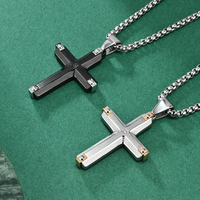 Alin Cool Jewelry Collier de pendentifs croix gravée 3D CNC en acier inoxydable Collier homme avec chaîne cubaine