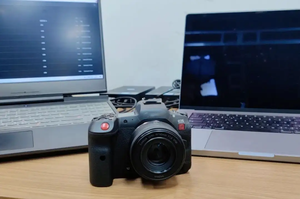 DongFu Wholesale Original 99% New R5 C Full <b>Frame</b> Camera 8K High Vlog Shooting R5c Professional Cameras Digital Camera R5 C Vide - Product Image 6