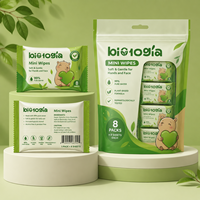 Lingettes humides miniatures non tissées antibactériennes extra douces OEM, non irritantes, pour les voyages, le camping et les soins de bébé
