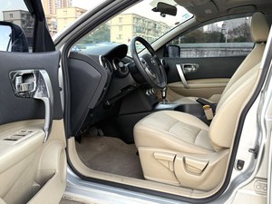<span class=keywords><strong>Nissan</strong></span> <span class=keywords><strong>Qashqai</strong></span> 2010 in Ottime Condizioni, Modello 2.0 <span class=keywords><strong>X</strong></span> Automatico, Unico Proprietario con Cronologia, Veicolo Pratico e Confortevole per l'Uso Quotidiano - Product Image 5