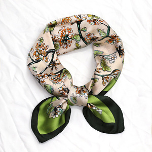 Elegant 70x70 Satin <b>Square</b> <b>Scarf</b>, Solid Color Versatile Neck <b>Scarf</b> For Business Office Daily Match - Product Image 4