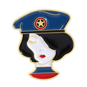 <span class=keywords><strong>Broche</strong></span> Matryoshka russe, style ethnique rétro, personnage de dessin animé, épingles de revers décoratives en émail pour tenue tendance - Product Image 3