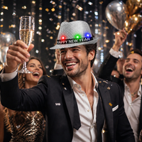 Chapeau Fedora à Paillettes Lumineuses 6 LED Personnalisable avec Logo OEM, Casquette Jazz Clignotante pour Fête, Cadeau de Noël, Soirée du Réveillon, Vente en Gros