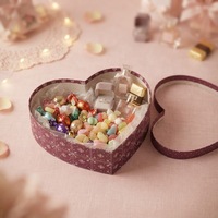 Boîte cadeau en carton recyclable en forme de cœur avec dorure à chaud et revêtement UV pour emballages de mariage et de fêtes romantiques