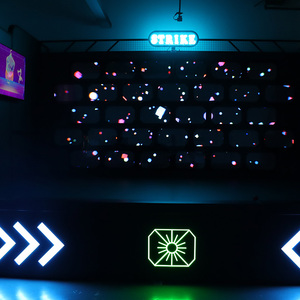 Jeu interactif de lancer de cibles à LED RVB activé par la musique pour aire de jeux intérieure, idéal pour le team building - Product Image 4