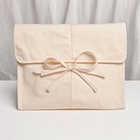 Vente en gros de sac à rabat en coton recyclable personnalisé sac à poussière sacs d'enveloppe d'emballage de vêtements