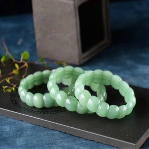 กำไลหยกเขียวธรรมชาติร้อยลูกปัดเชือกยางยืดหลากสี กำไลหยกทรงสูงแบบไม้ไผ่สำหรับผู้หญิง เครื่องประดับคุณภาพสูง ขายส่ง - Product Image 1