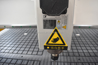 Machine de gravure sur bois CNC 4 axes de haute précision avec table à vide 1500x2000mm et axe rotatif pour la gravure cylindrique 3D