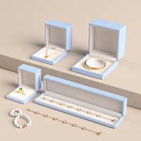 Boîte d'emballage de bijoux de haute qualité avec logo estampage à chaud personnalisé Boîte à bijoux pour bracelet, bague, collier